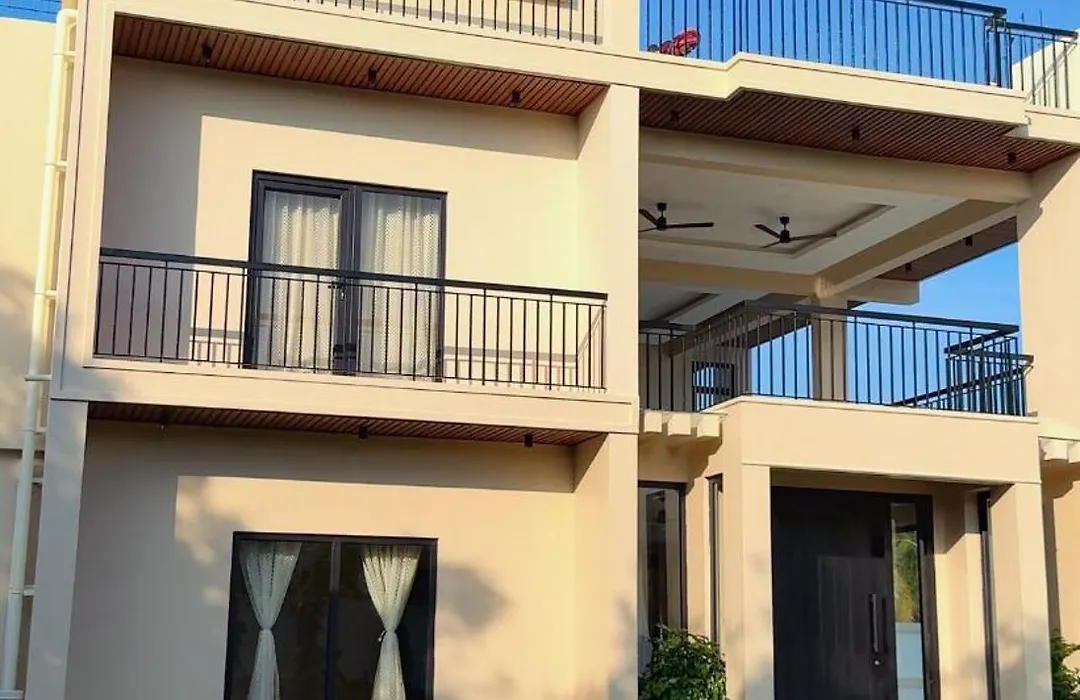 Beach Villa Luna,Next To Intercontinental 5 Star Hotel,Ecr-1